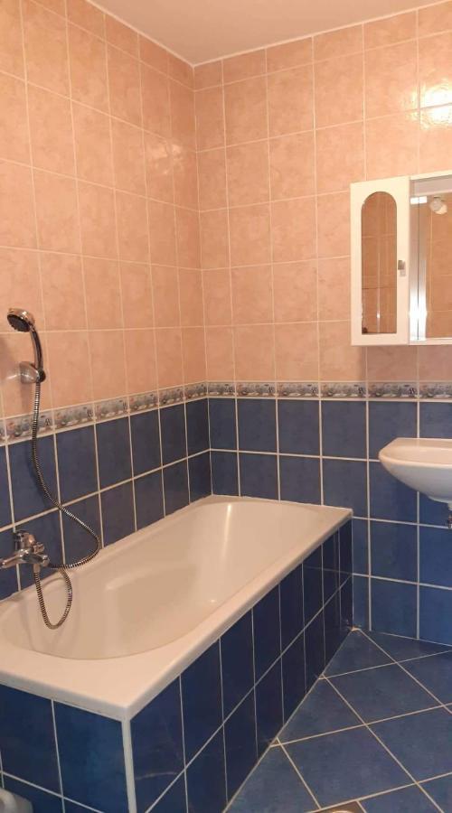 Elizabet Apartman A Belvarosban Szarvas Ngoại thất bức ảnh