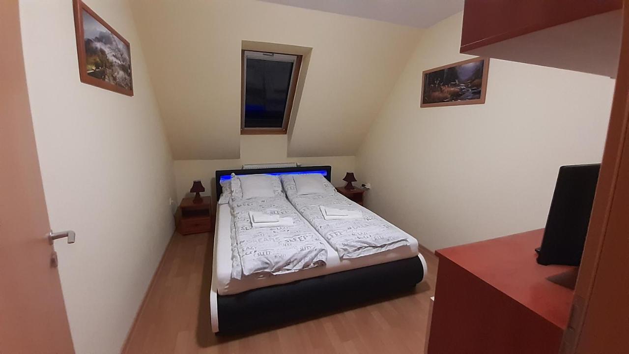 Elizabet Apartman A Belvarosban Szarvas Ngoại thất bức ảnh