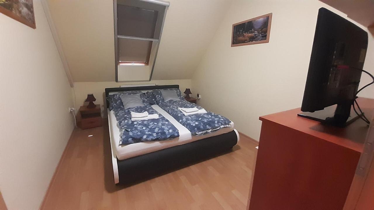 Elizabet Apartman A Belvarosban Szarvas Ngoại thất bức ảnh